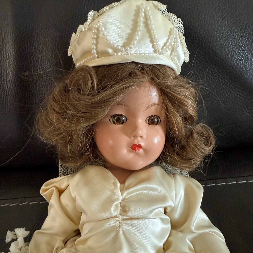 Effanbee Anne Shirley Doll – Vintage w/ Handmade Bridal Gown $60